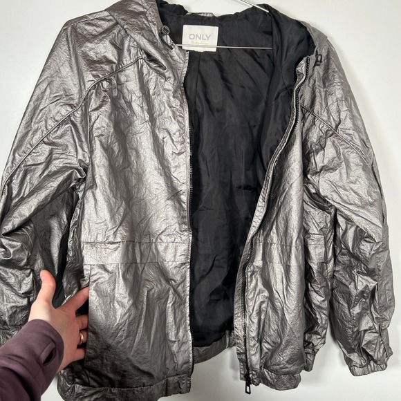 Rave Futuristic Metallic Silver Windbreaker ONLY Hooded Crinkle Zip Up Jacket - Picture 2 of 7